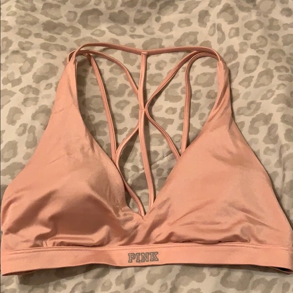 PINK Victoria's Secret Other - NWOT 🆚 PINK Ultimate sports bra